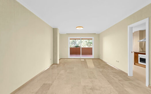 3 bedroom Apartment in Elviria