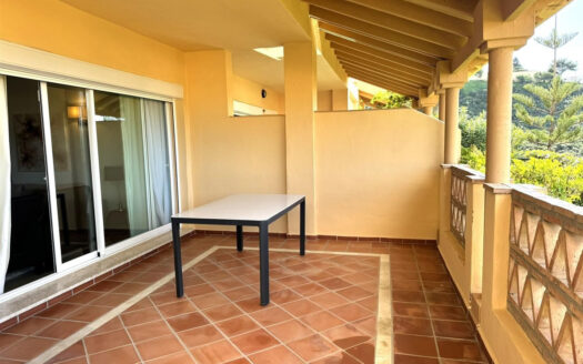 2 bedroom Apartment in Elviria