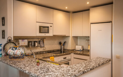 2 bedroom Apartment in Elviria