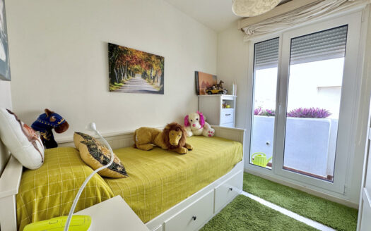 3 bedroom Apartment in Estepona