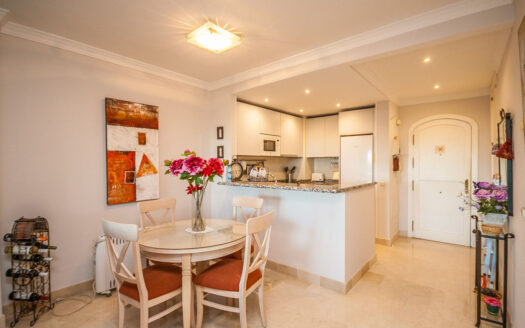 2 bedroom Apartment in Elviria