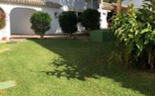 2 bedroom House in Elviria