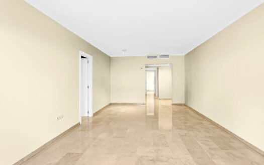 3 bedroom Apartment in Elviria