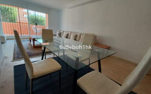 3 bedroom Apartment in Elviria